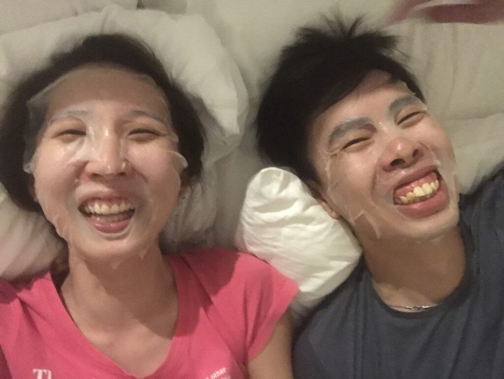 Minmin and Liangliang with face mask