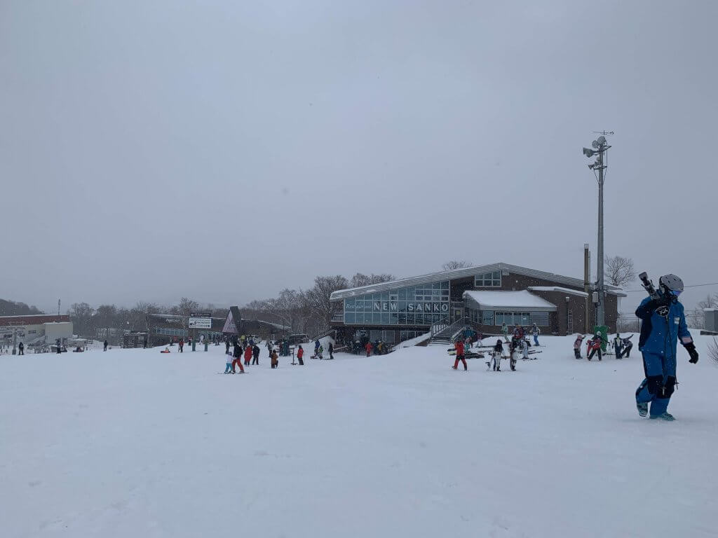 Skiing in Niseko Annupuri